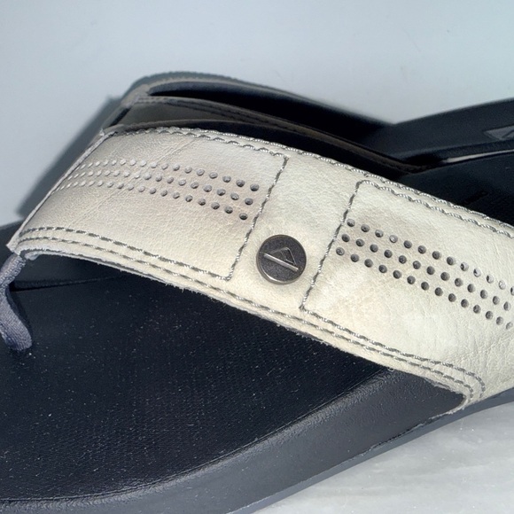 REEF Leather Flip Flops Mens 13 • Cushion Footbed • Beige Gray Sandals Comfort main image 8